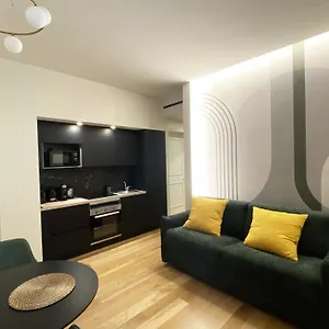 Iconic San Giovanni - House With Private Parking Appartamento